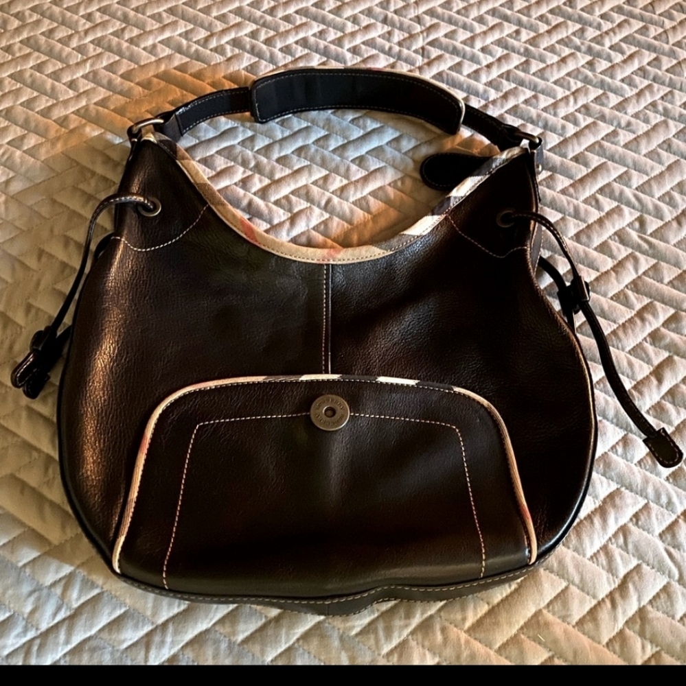 Burberry 💯 authentic hobo bag Good condition